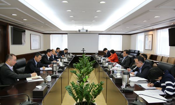 國(guó)務(wù)院國(guó)資委副主任、黨委委員翁傑明調(diào)研中國(guó)旅遊集團(tuán)