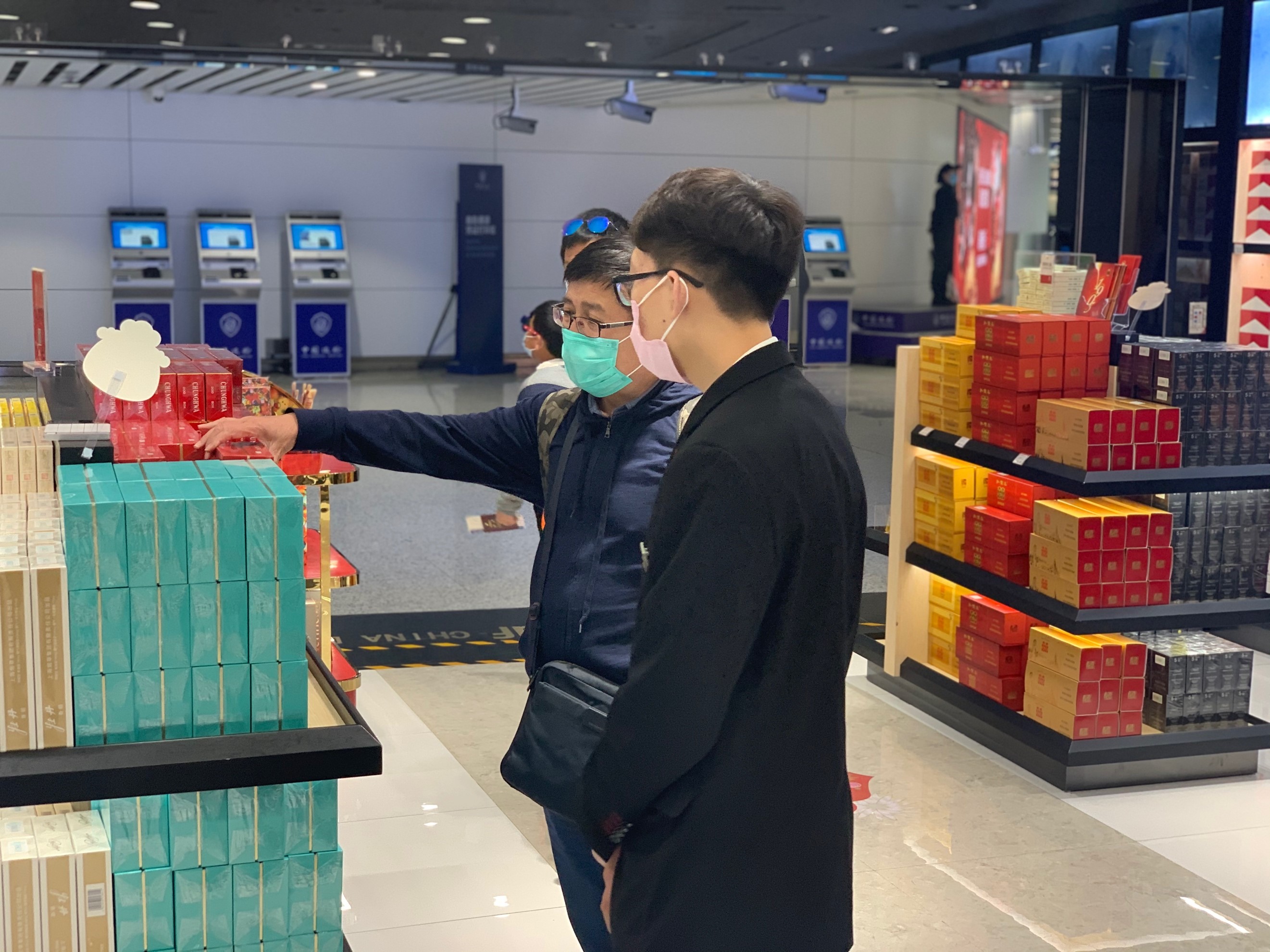 【中國免稅人在行動?黨員先鋒篇】之二： 不忘初心，凝心聚力——中免黨員抗擊疫情，發(fā)揮黨員先鋒模范作用